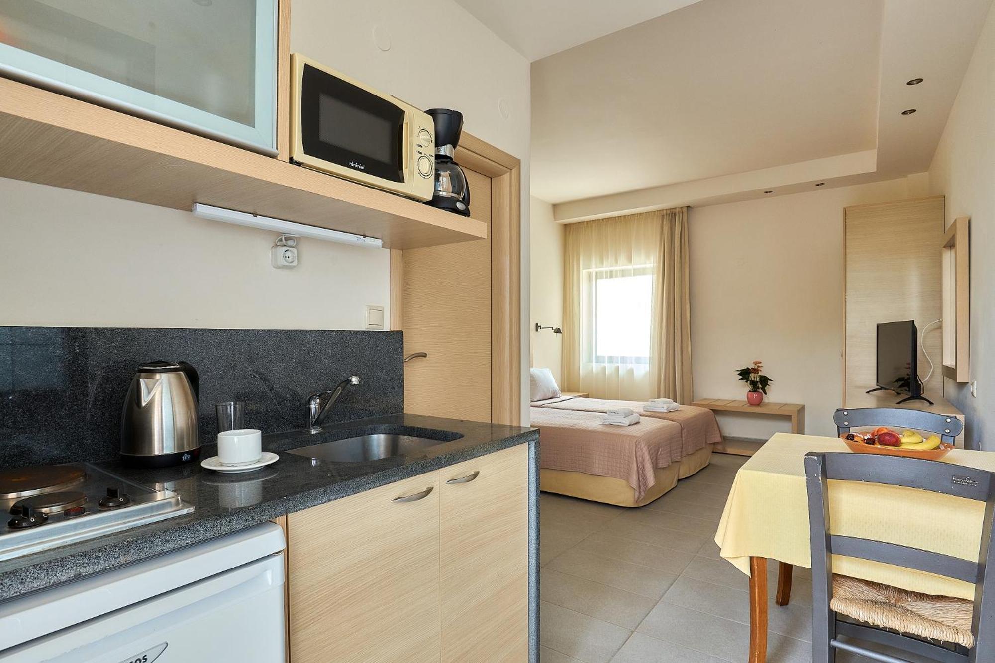 Creteco Hotel & Suites Gournes Gouvon Экстерьер фото