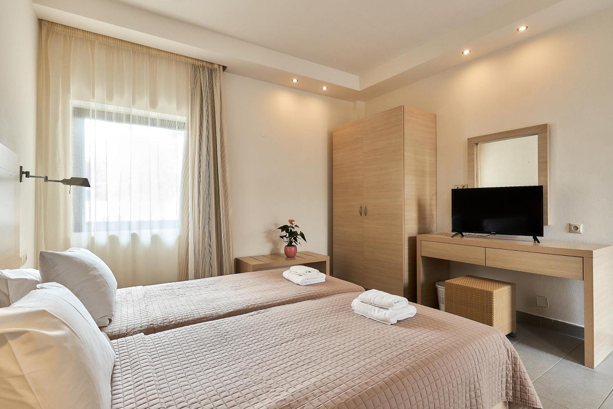 Creteco Hotel & Suites Gournes Gouvon Экстерьер фото