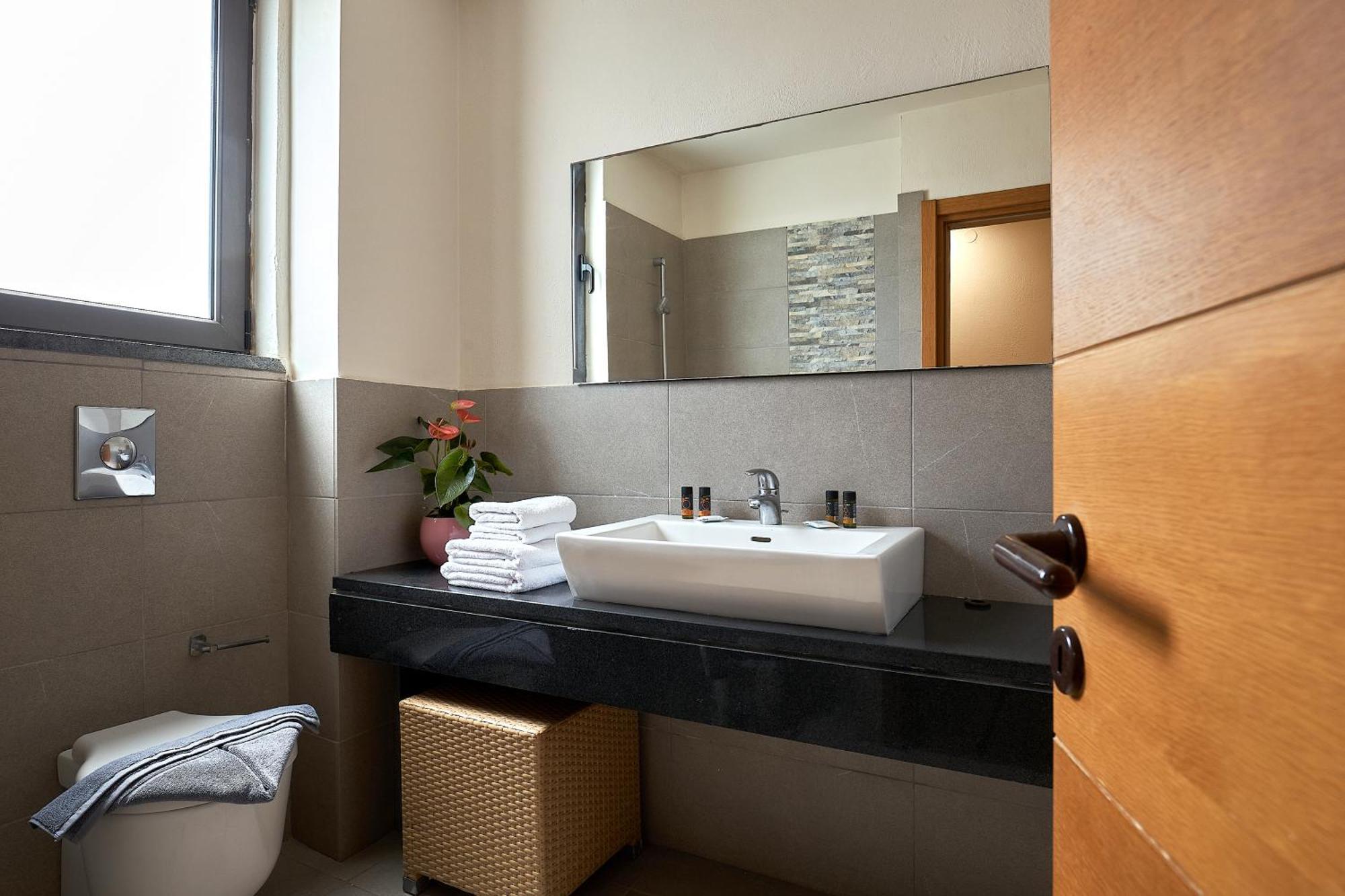 Creteco Hotel & Suites Gournes Gouvon Экстерьер фото