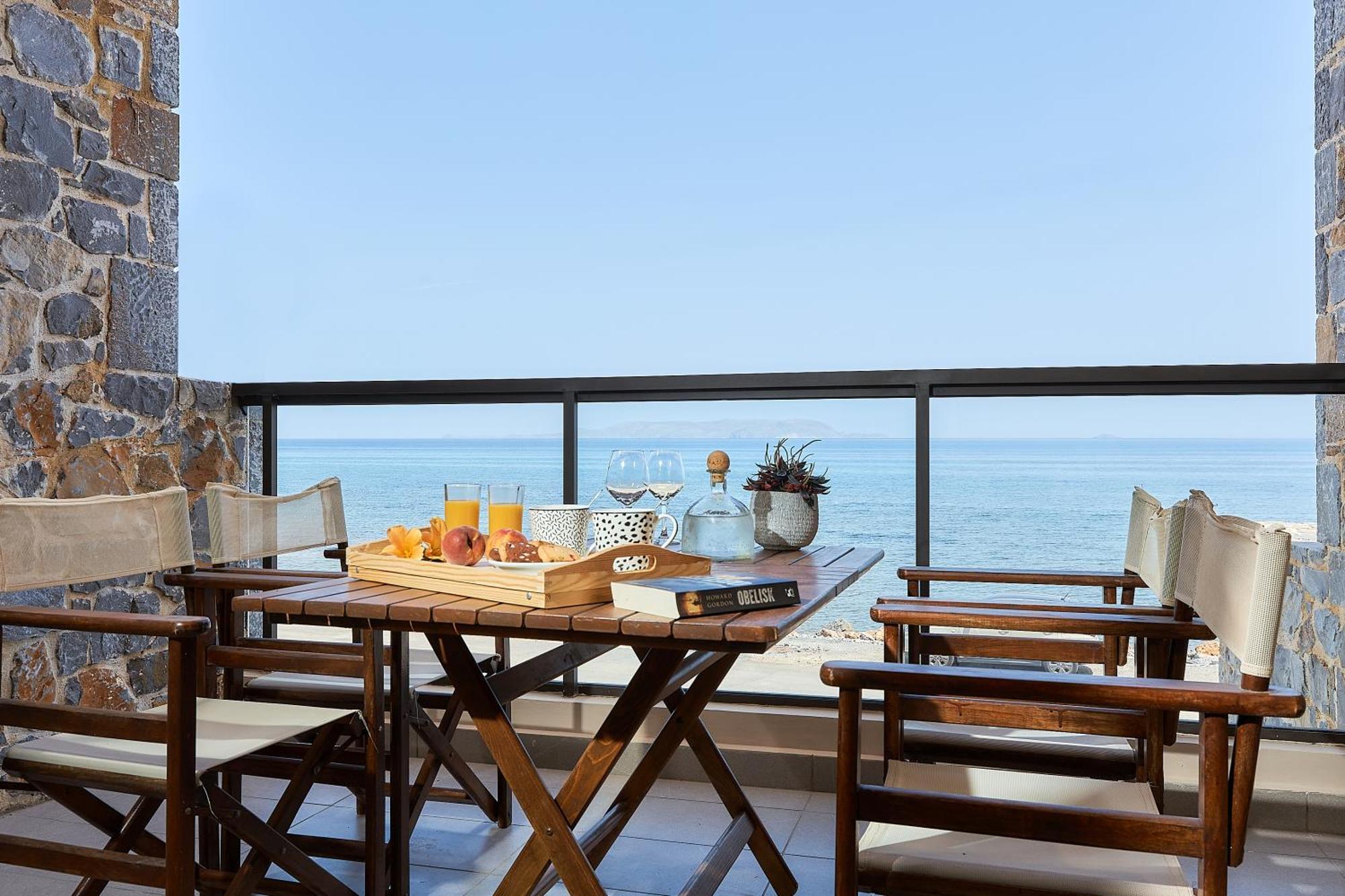 Creteco Hotel & Suites Gournes Gouvon Экстерьер фото
